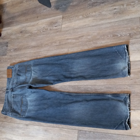 AMERICAN EAGLE RELAXED, DISTRESSED BOTTOM, BLUE JEANS ๐ - Picture 12 of 16